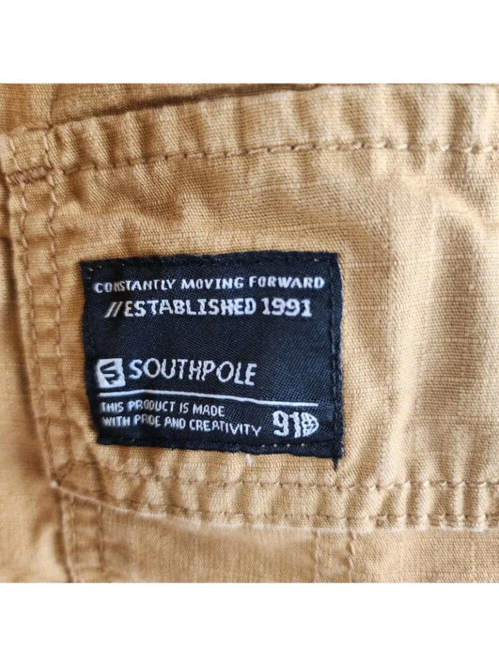 Southpole Shorts Mens XL Brown Tan Cargo Shorts (32x8)